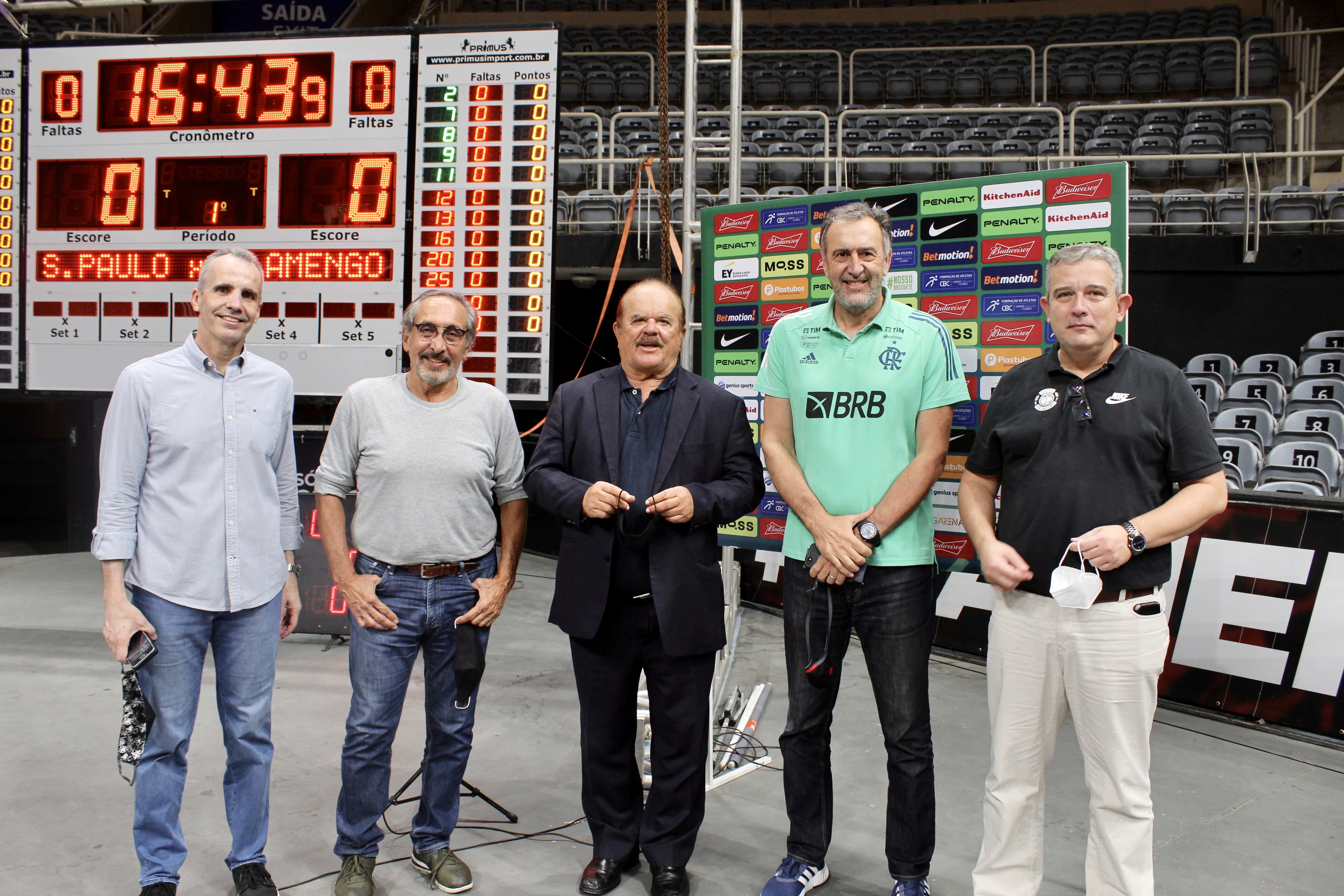Paulo Maciel, presidente do Comitê Brasileiro de Clubes, participa da grande final do NBB e diretoria da LNB prestigia parceria com a entidade