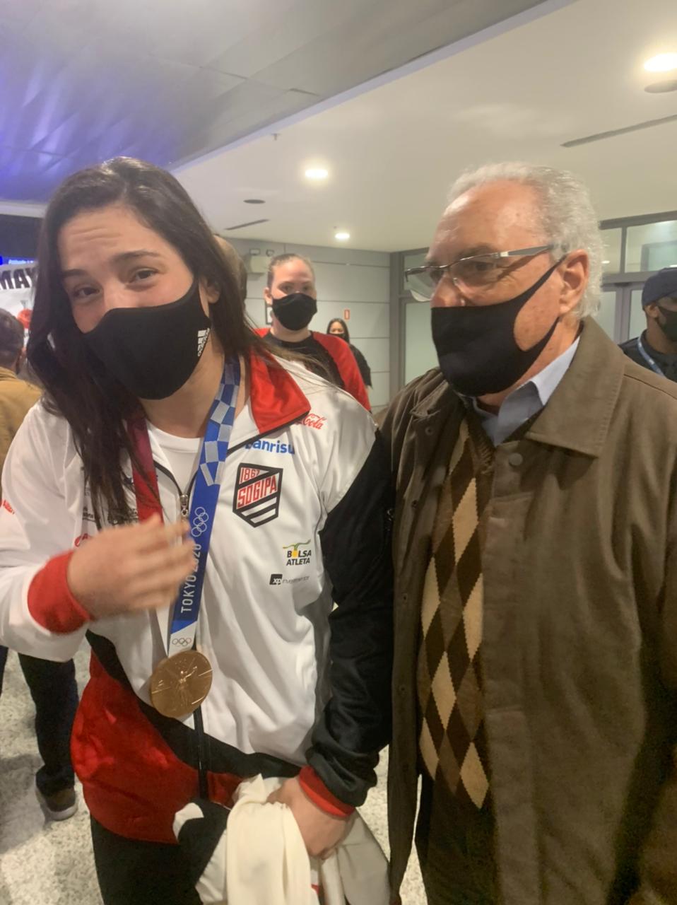Atletas da Sociedade de Ginástica Porto Alegre – SOGIPA-RS e Minas Tênis Clube-MG retornam aos Clubes após conquista de medalhas nos Jogos Olímpicos de Tóquio