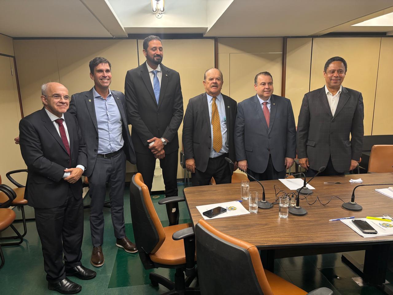 Entrega Parlamentares