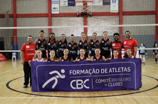Equipe sediante do torneio