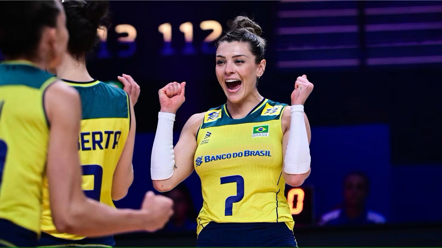 Foto por Volleyball World (2)