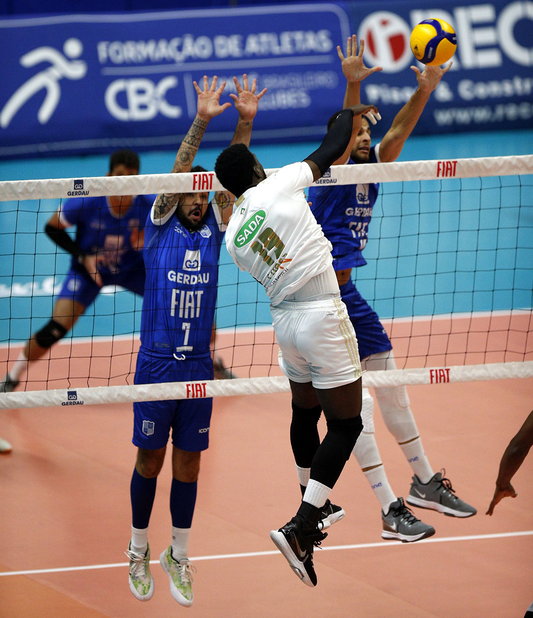 superliga masculina