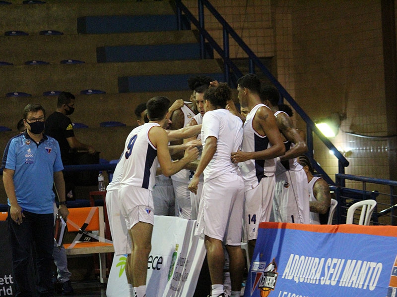 Campeonato Brasileiro Interclubes de Basquete - NBB 20202021 - Basquete Cearense x Caxias do Sul Basquete