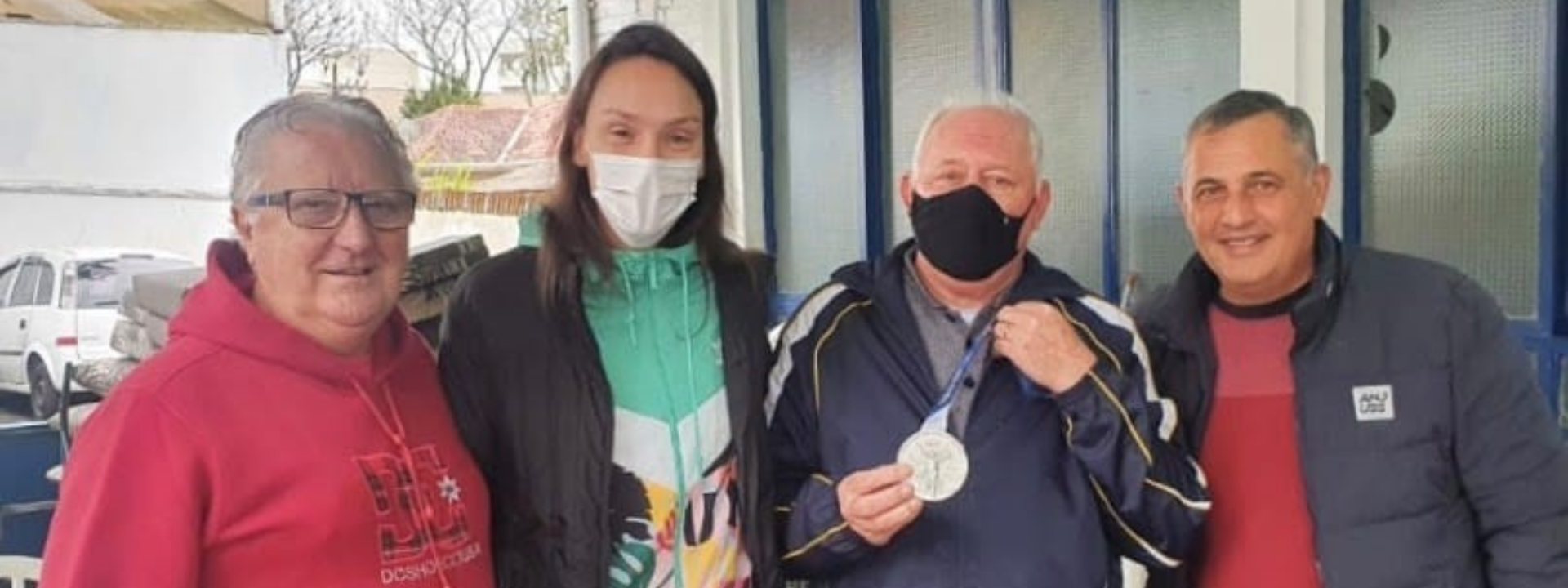 Jair Alfredo Pereira, Presidente do Conselho Consultivo do CBC, e Ali Tarbine, membro do Colegiado de Direção do CBC participam de evento com a medalhista olímpica Roberta, do Voleibol